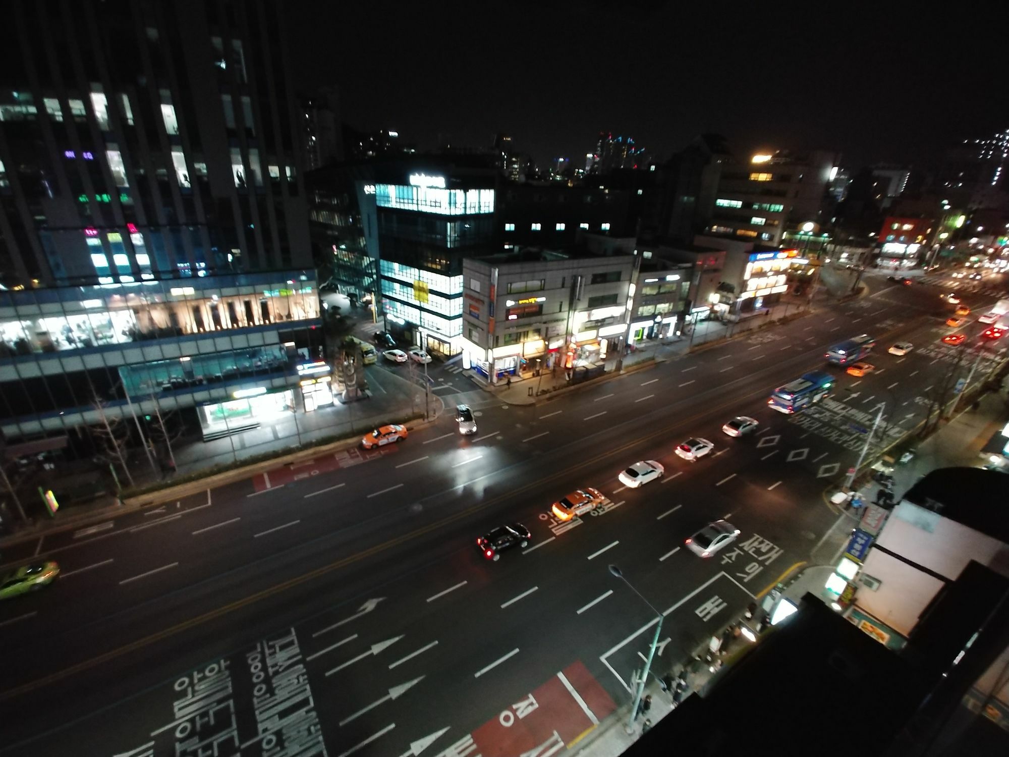 Готель Roadhouse Hongdae Shinchon Сеул Екстер'єр фото